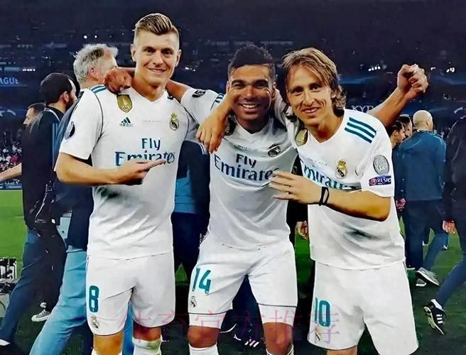 世体:典礼中场在友谊赛重聚 卡塞米罗首次面对皇马